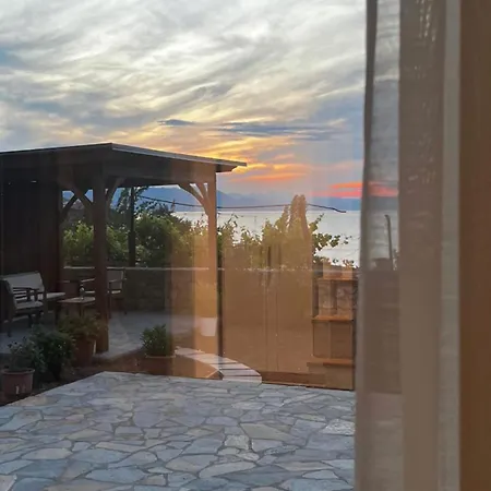 Guest house Aloha House Shkoder