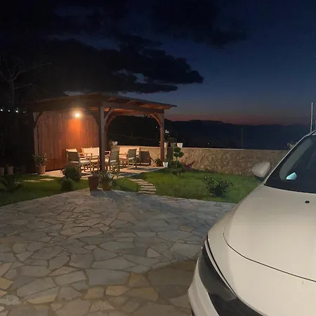 Aloha House * Shkoder